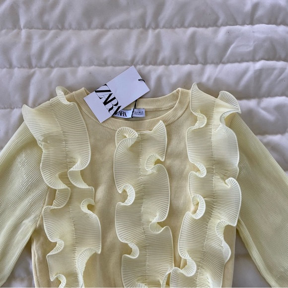 ZARA Ruffle Knit Sweater XS - Picture 6 of 9